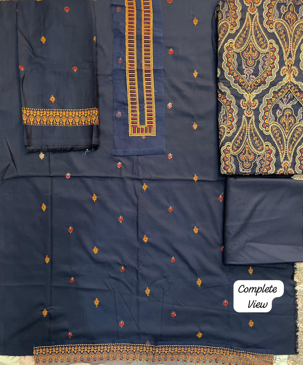 BRAND [ BAREEZE ] [ Winter Collection ] FABRIC [ PREMIUM DHANAK ] 3 PIECE [ UNSTITCHED ]