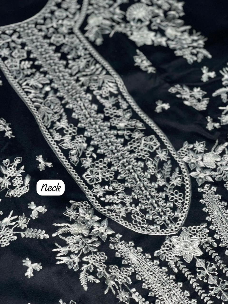 BRAND [ ZARA SHAHJAHAN ] FABRIC [ PREMIUM DHANAK ] 3 PIECE [ UNSTITCHED ] WINTER COLLECTION