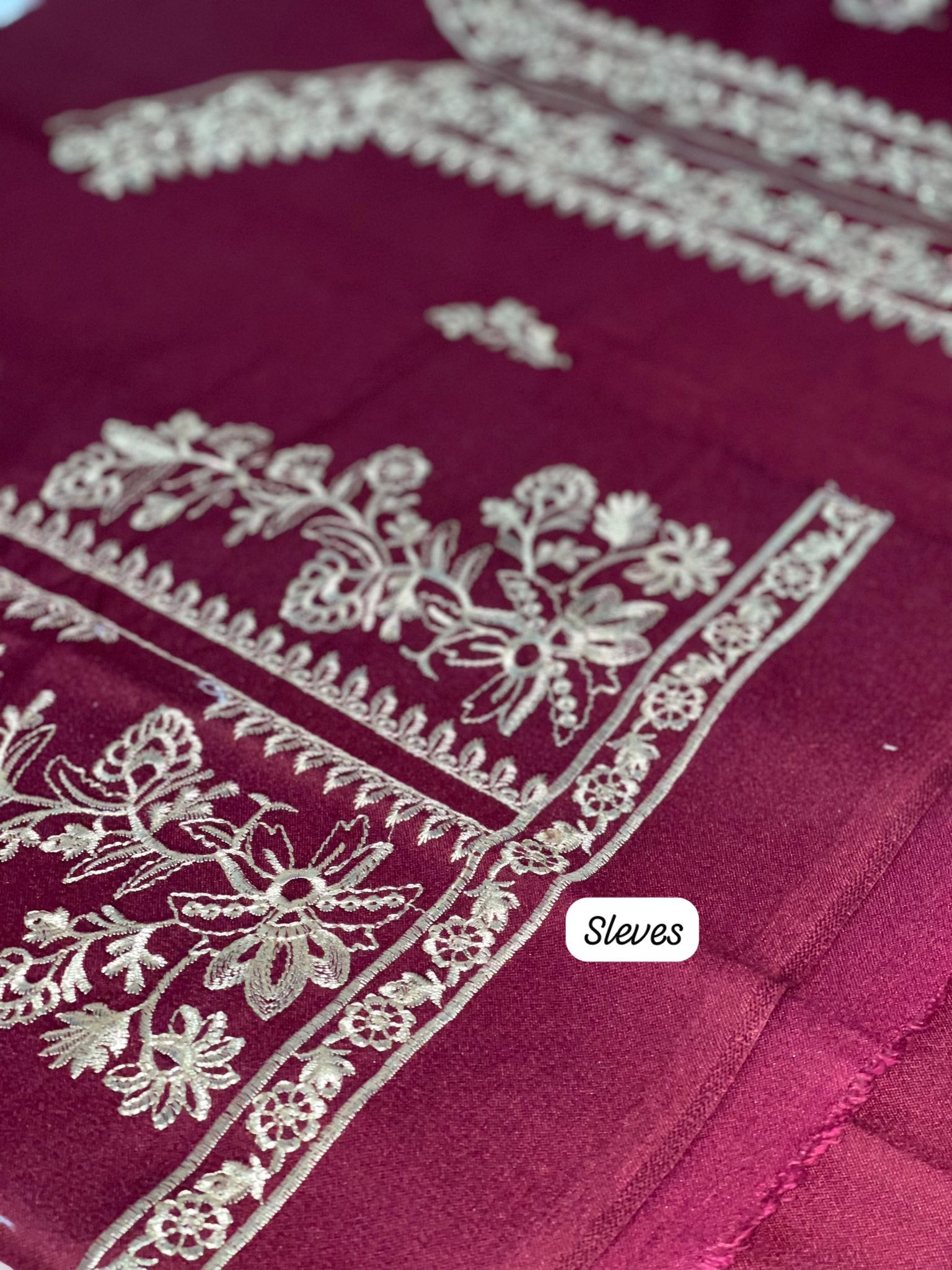 BRAND [ I Z E L ] [ Winter Collection ] FABRIC [ PREMIUM DHANAK ] 3 PIECE [ UNSTITCHED ]