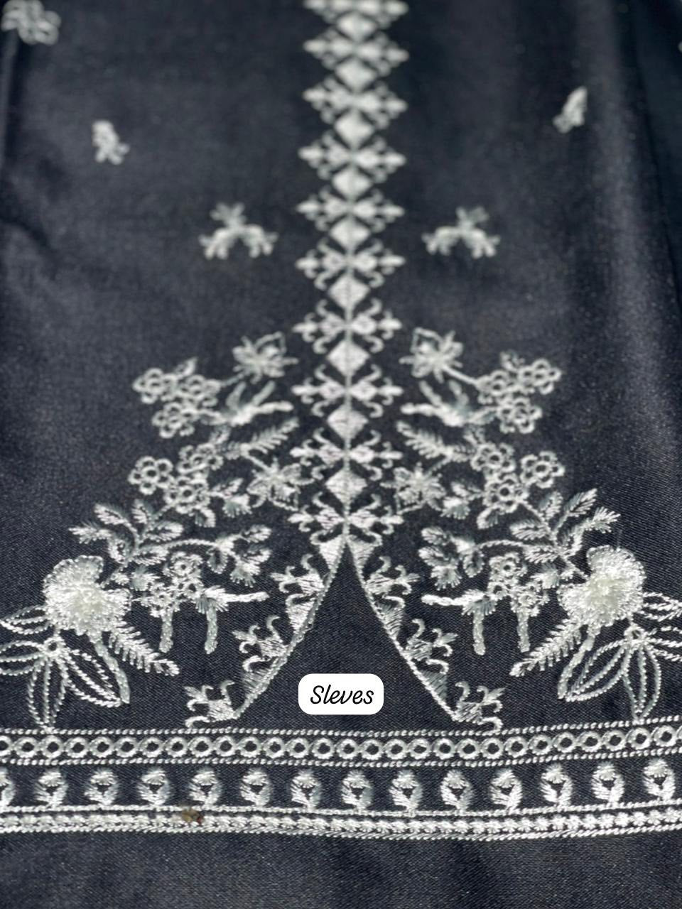 BRAND [ ZARA SHAHJAHAN ] FABRIC [ PREMIUM DHANAK ] 3 PIECE [ UNSTITCHED ] WINTER COLLECTION