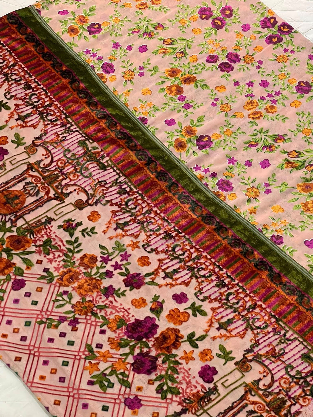 FABRIC [ PREMIUM VELVET ] 2 PIECE [ UNSTITCHED ] WINTER COLLECTION