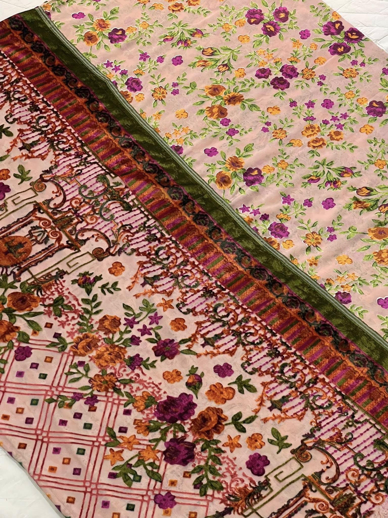 FABRIC [ PREMIUM VELVET ] 2 PIECE [ UNSTITCHED ] WINTER COLLECTION