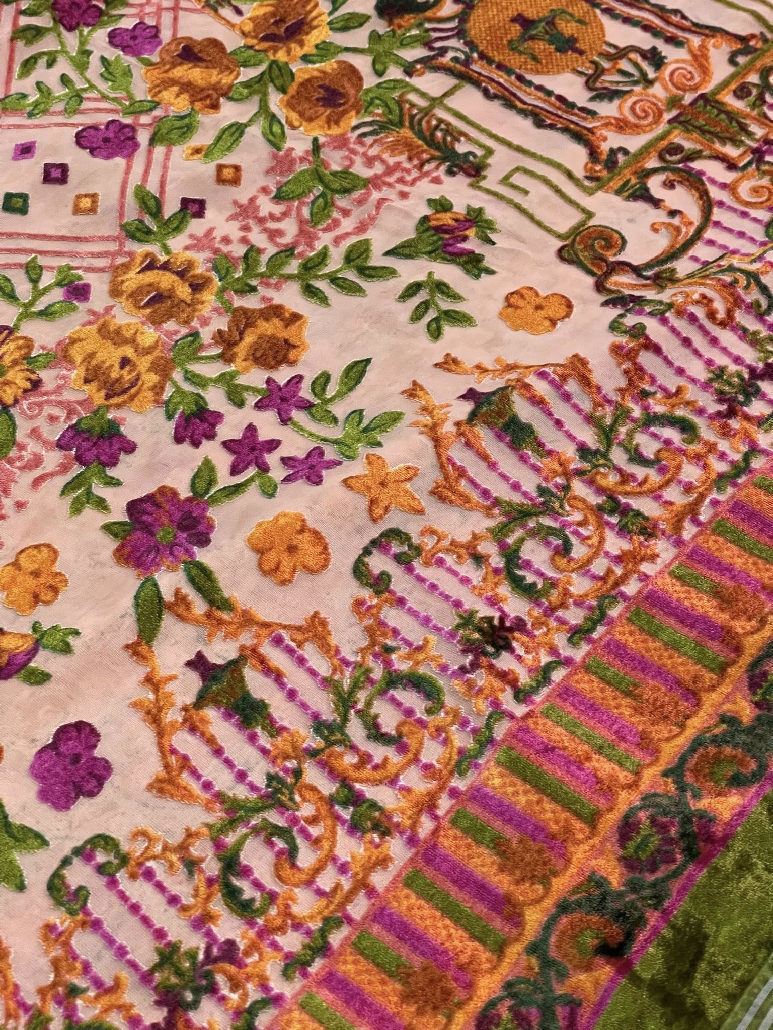 FABRIC [ PREMIUM VELVET ] 2 PIECE [ UNSTITCHED ] WINTER COLLECTION