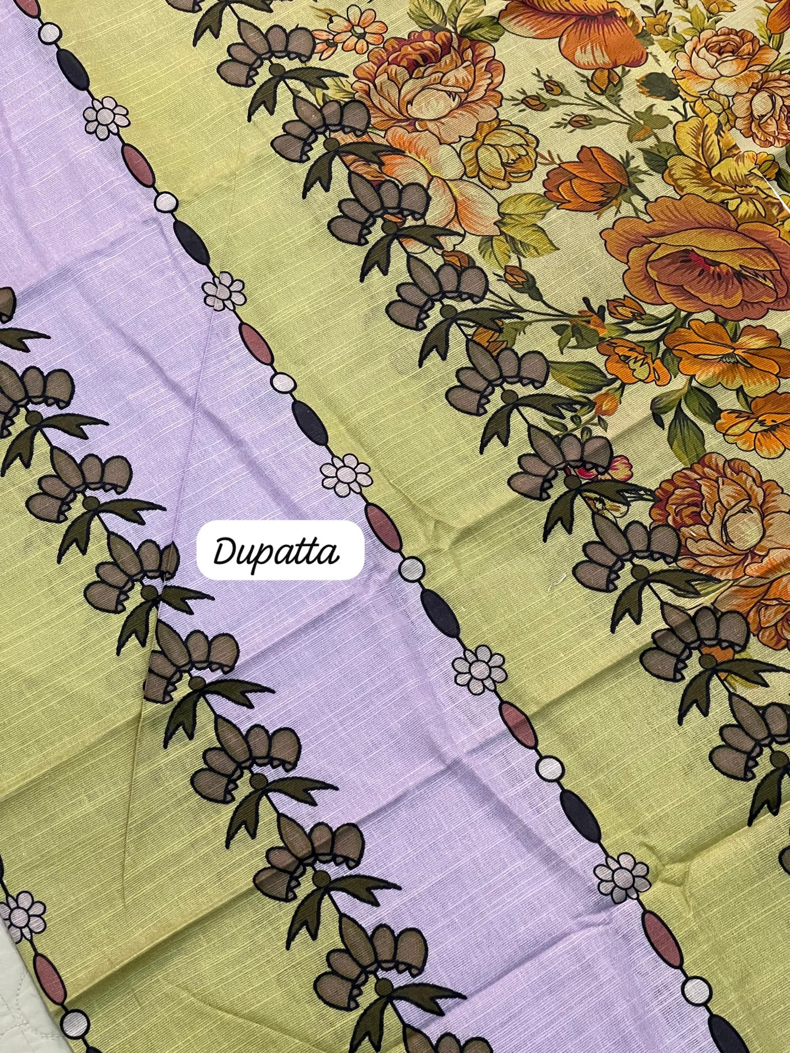 BRAND [ BAROQUE ]  FABRIC [ PREMIUM KHADDAR ] 3 PIECE [ UNSTITCHED ] WINTER COLLECTION