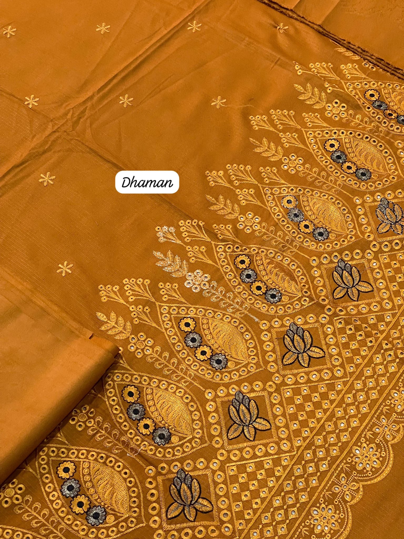 BRAND [ REHMA ]  FABRIC [ PREMIUM DORIA DHANAK ] 3 PIECE [ UNSTITCHED ] WINTER COLLECTION