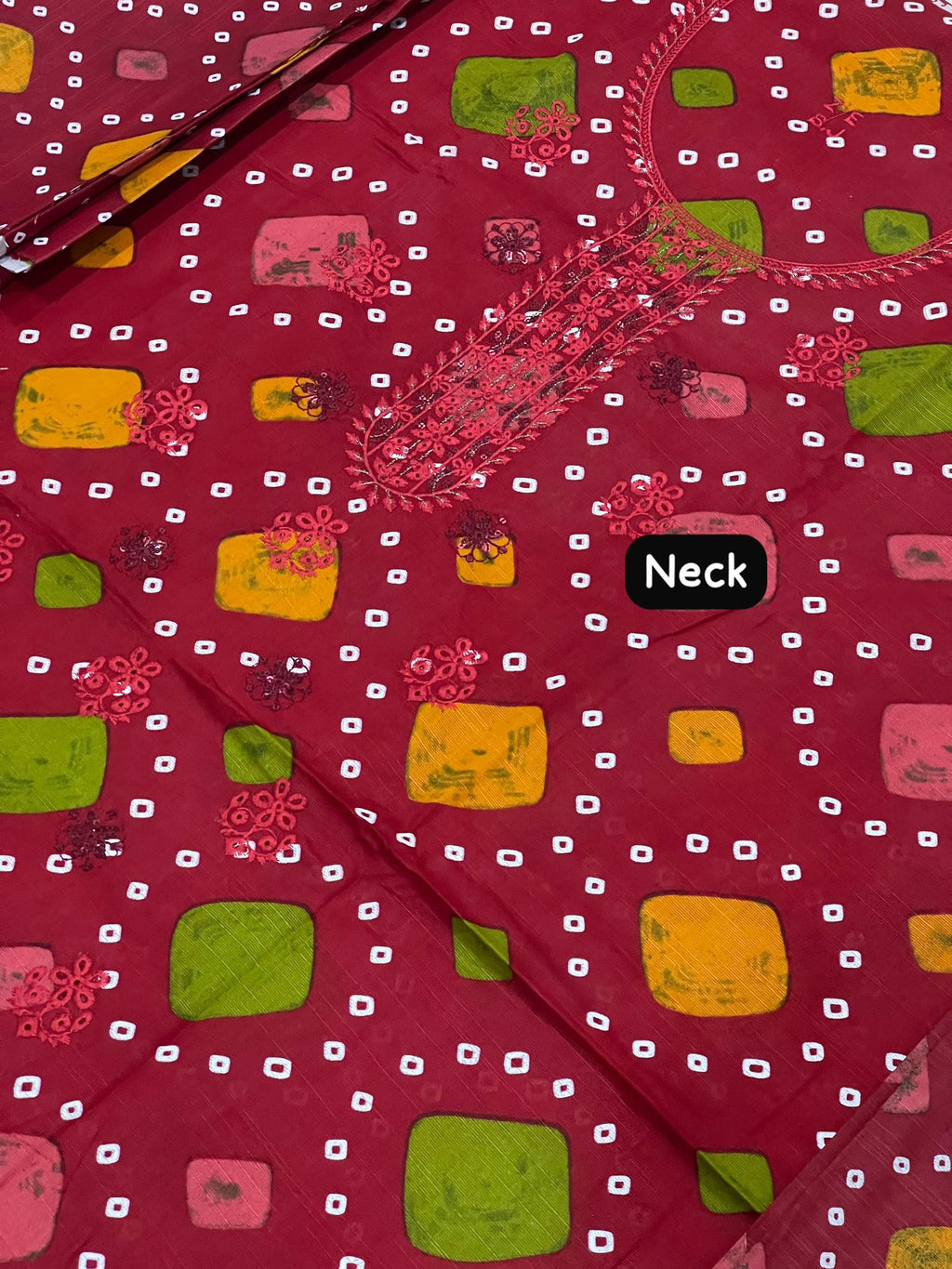 Brand : TAWAKAL Fabric : Khaddar 3 Piece Unstitched Winter Collection