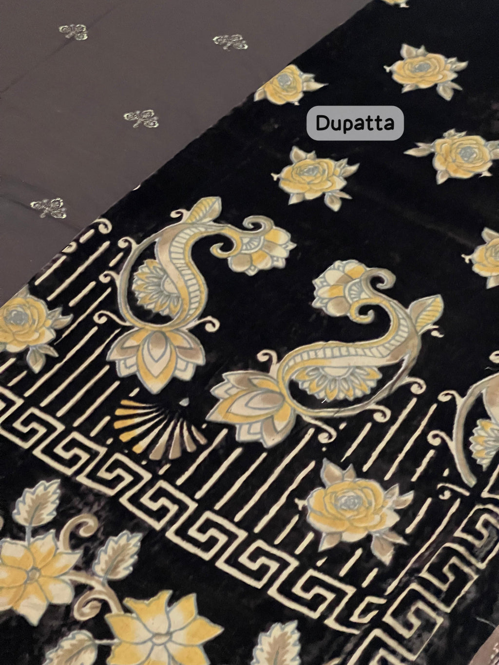 BRAND [ حسین ریاض ] FABRIC [ PREMIUM DHANAK ] 3 PIECE [ UNSTITCHED ] WINTER COLLECTION